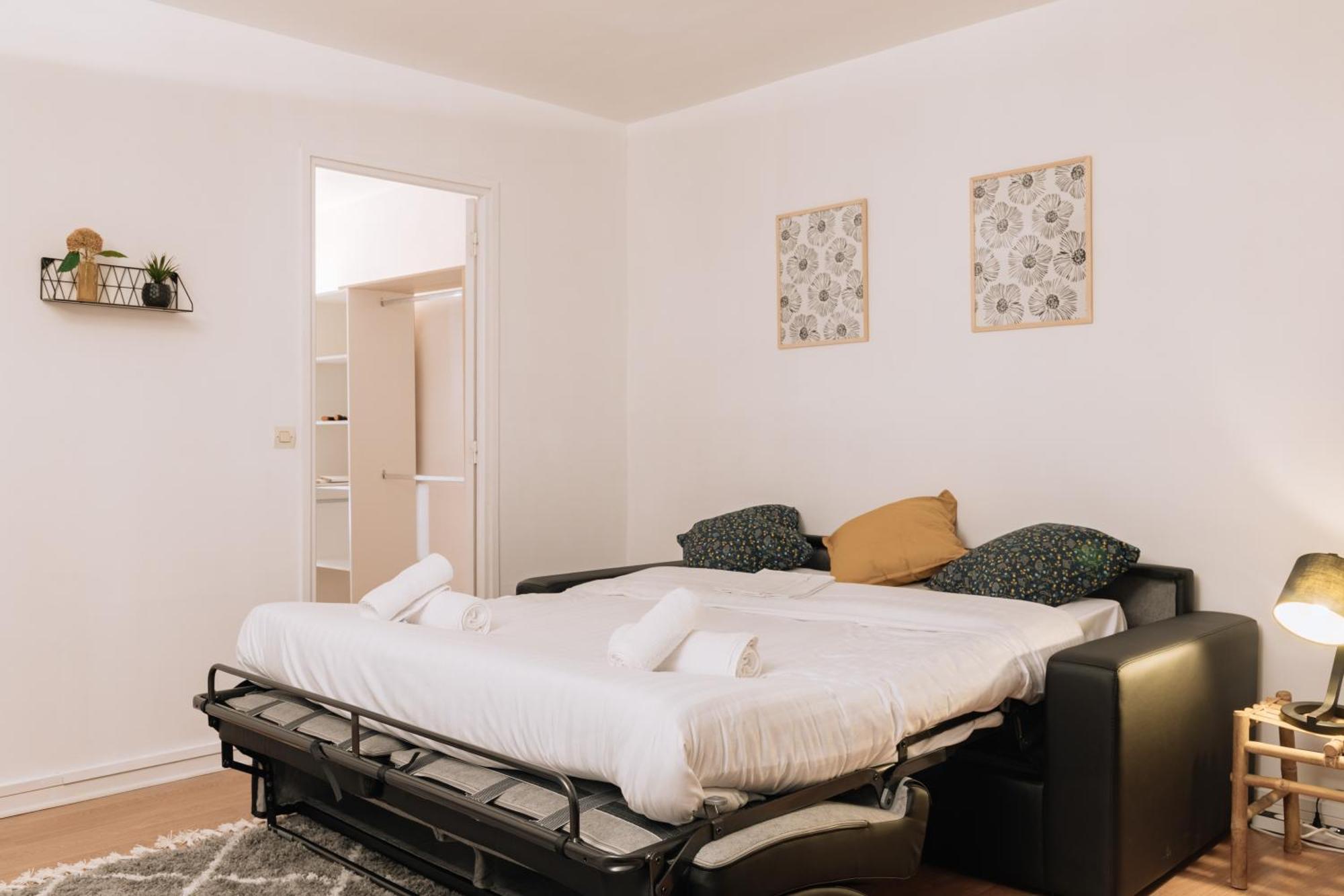 Contemporary 1bd Saint Lazare! *