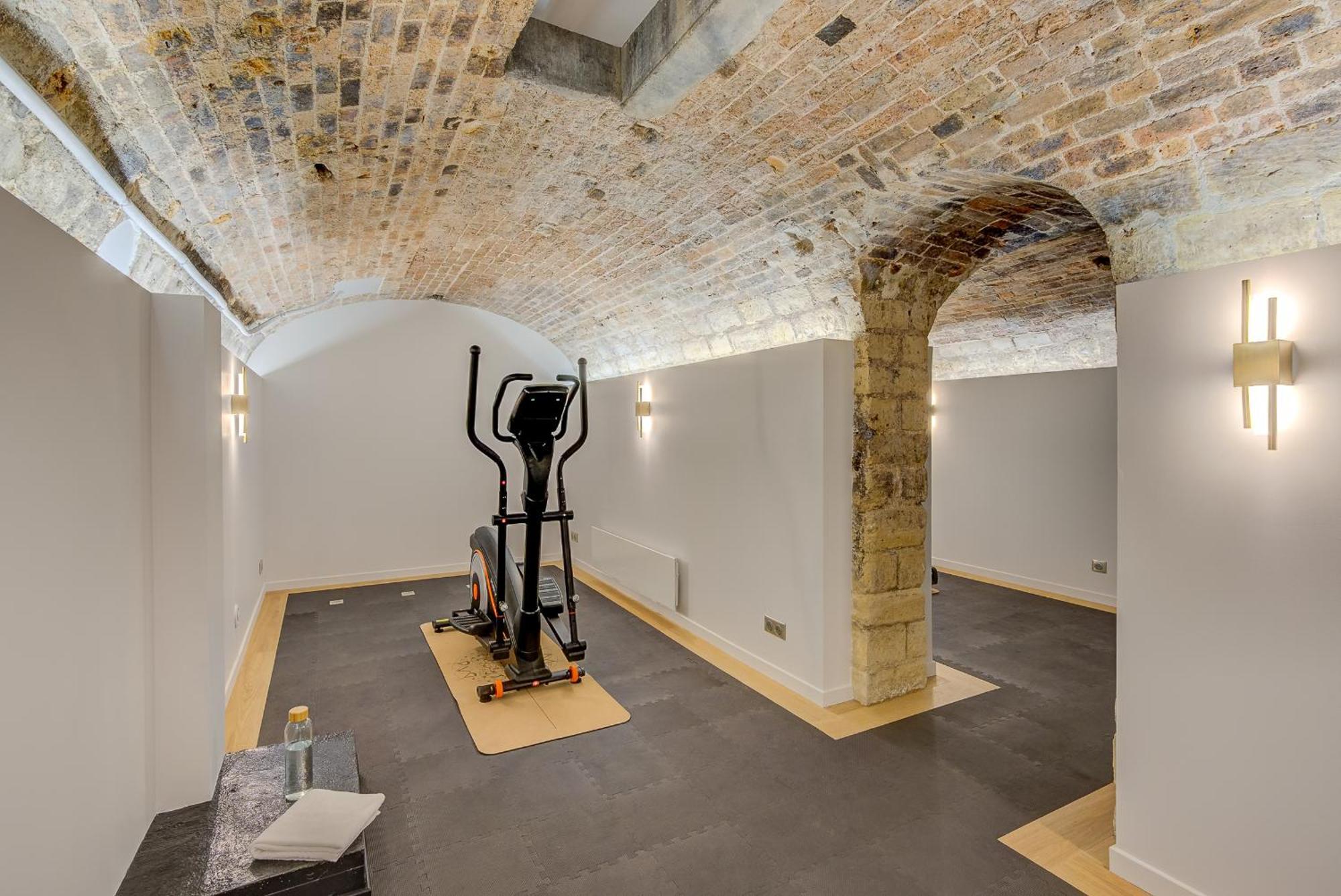 Romantic Getaway - Le Marais - With Ac *