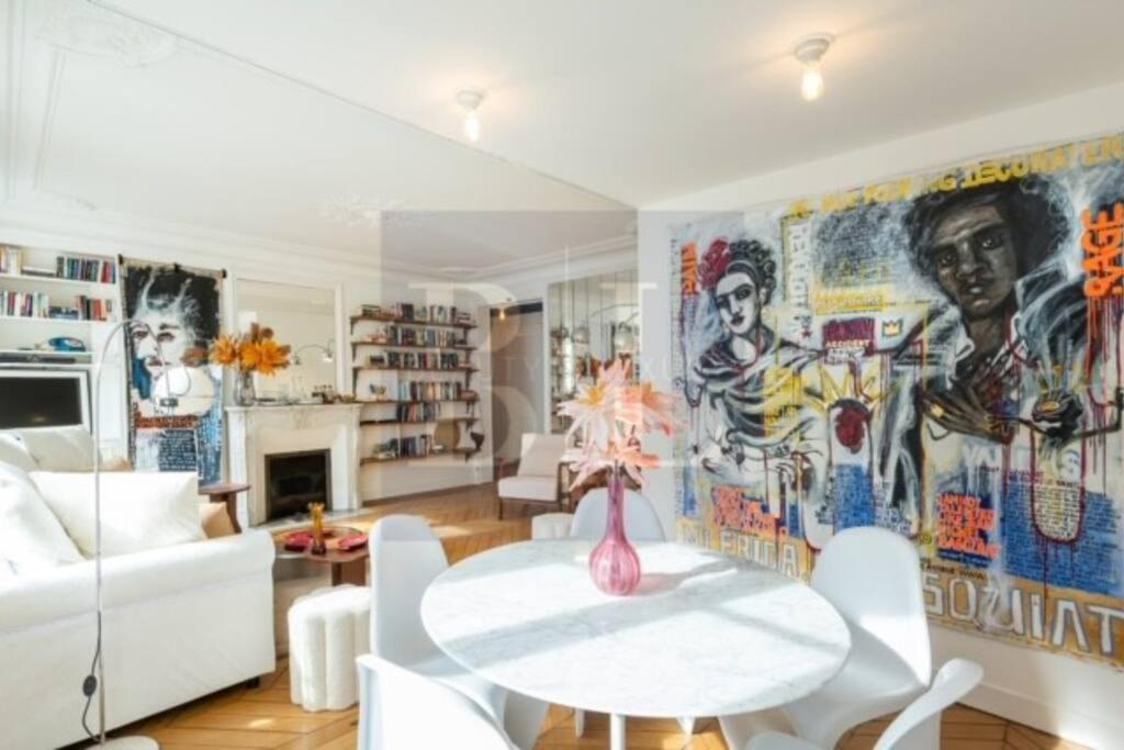 Appartement Dauphine Saint Germain 6th Arr 2bedrooms Paris