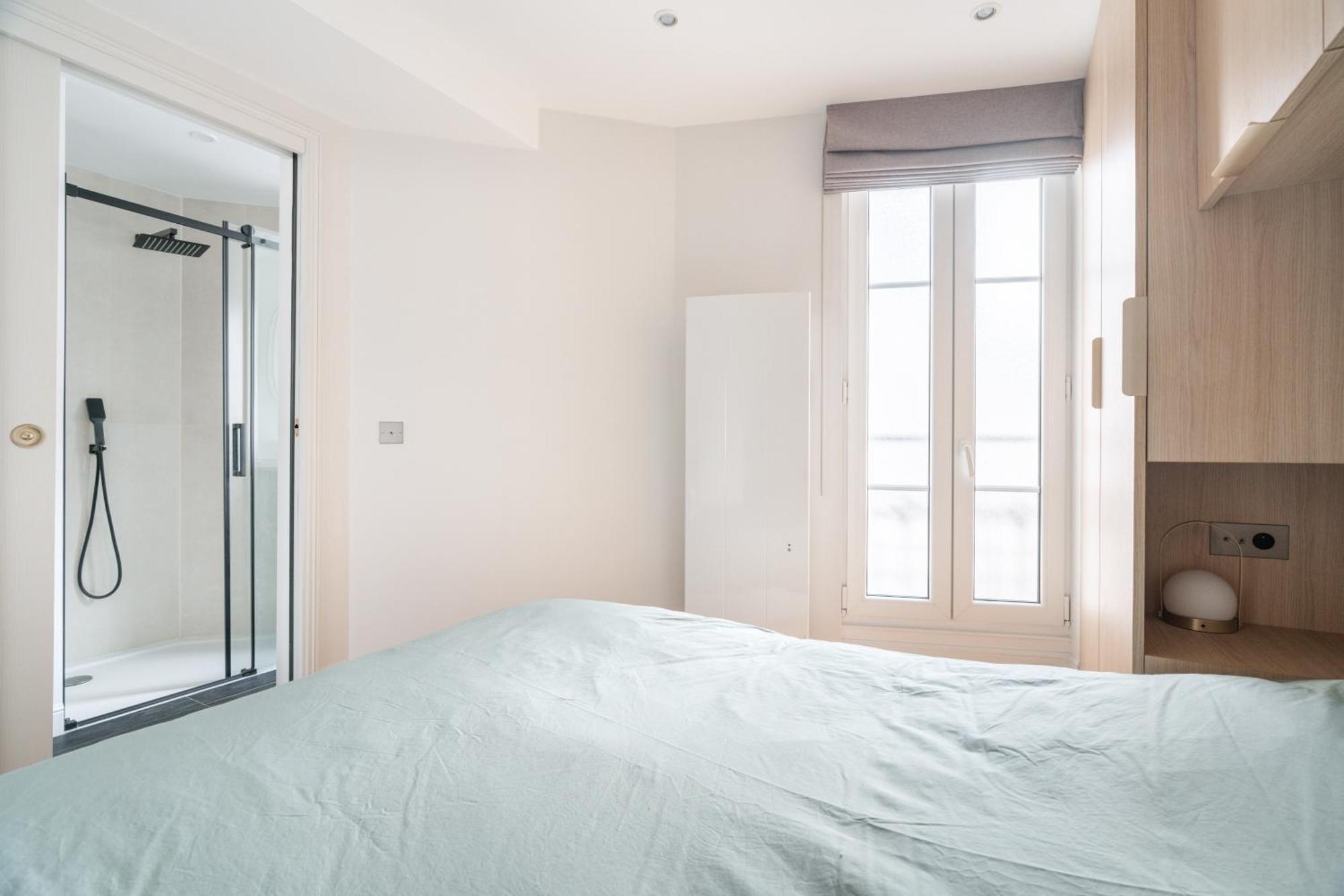 De Luxe Centre Apartment *