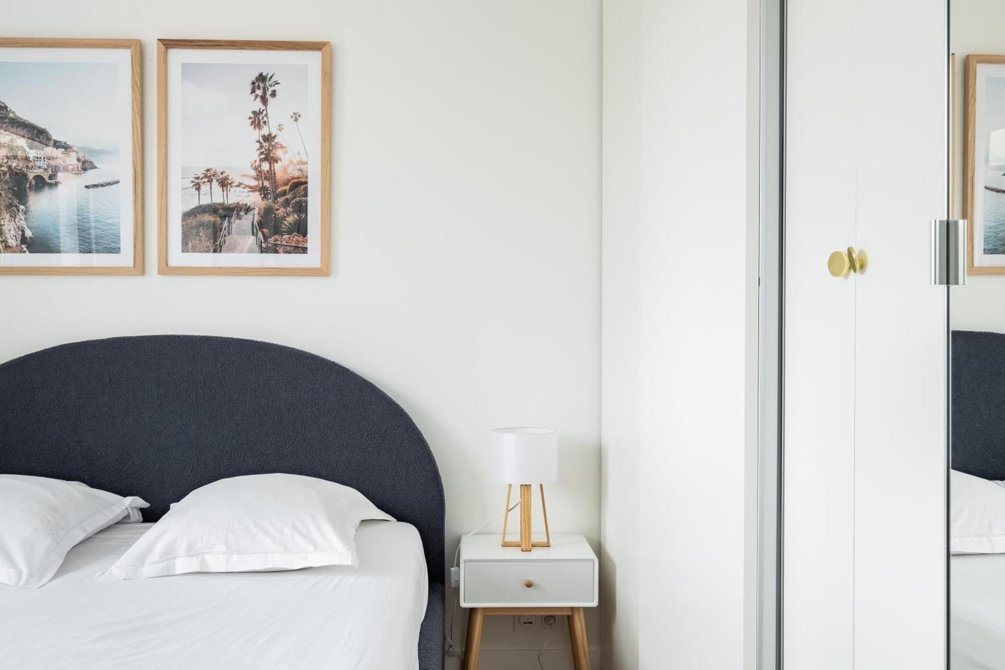 Apartment Veeve - Parisian Pop Art *