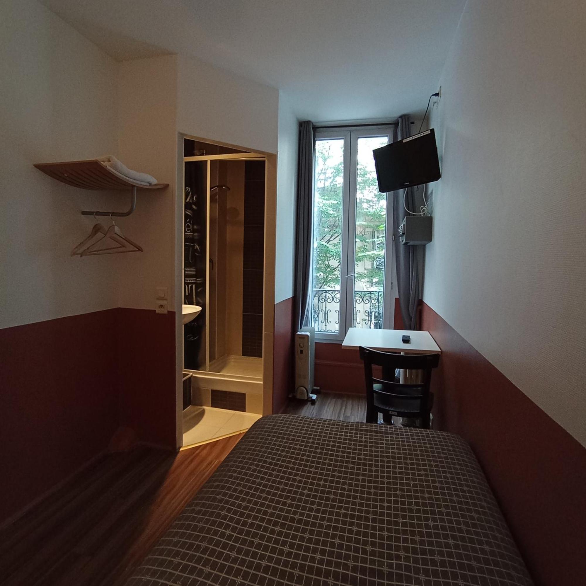 Caulaincourt Montmartre By Hiphophostels Auberge de jeunesse Paris