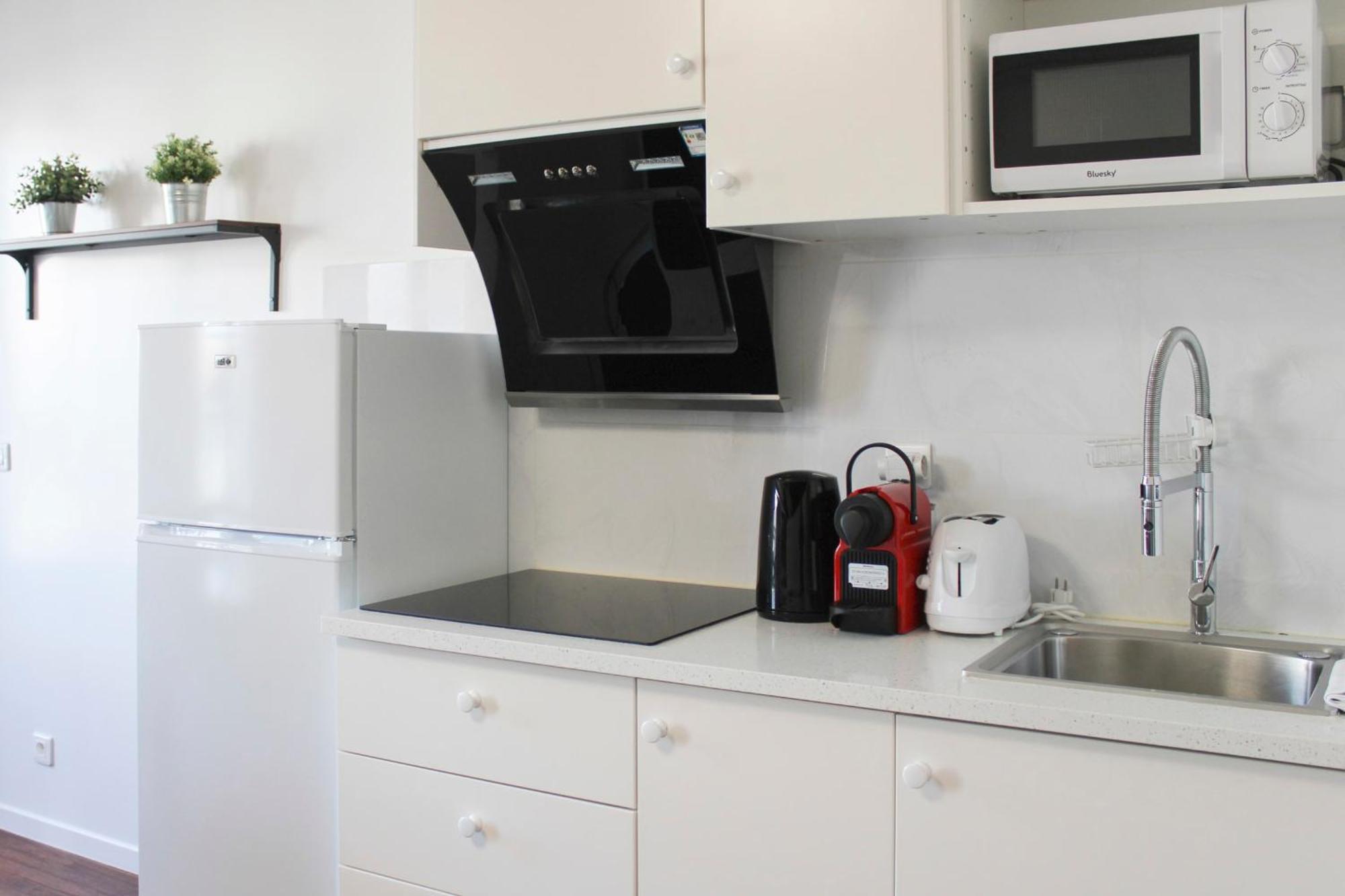 Beautiful And Spacious In The 10th Apartment