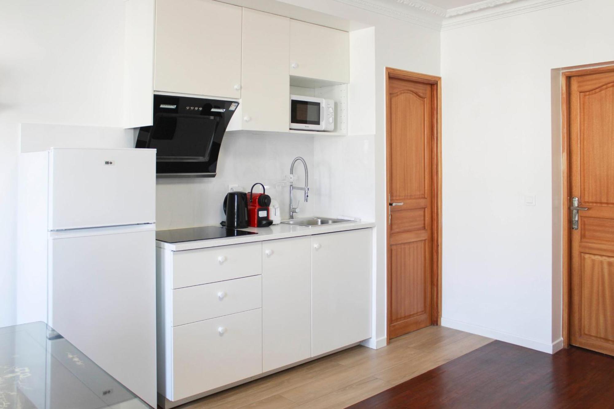 Apartment Beautiful And Spacious In The 10th *