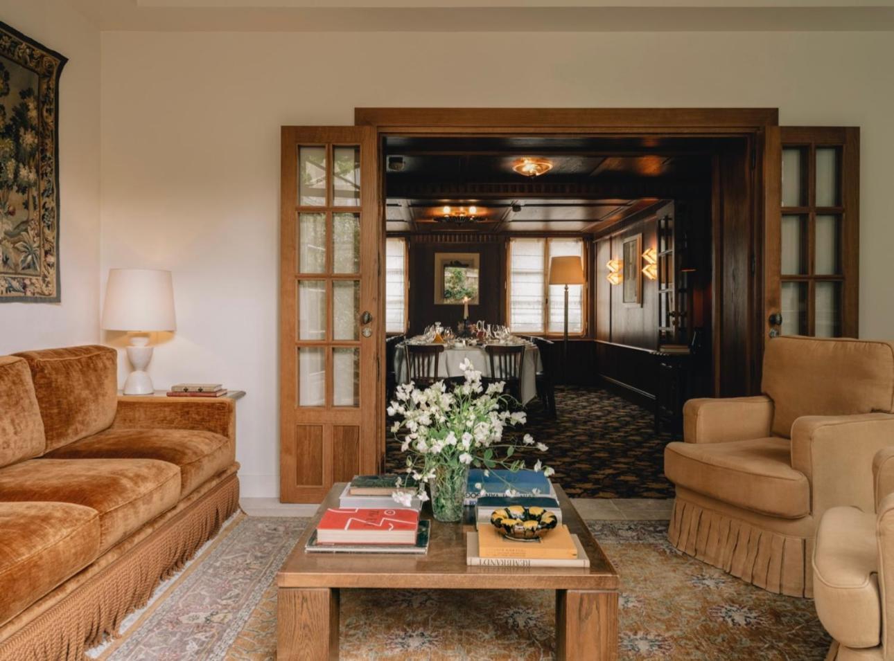 Hotel Chateau Voltaire Paris