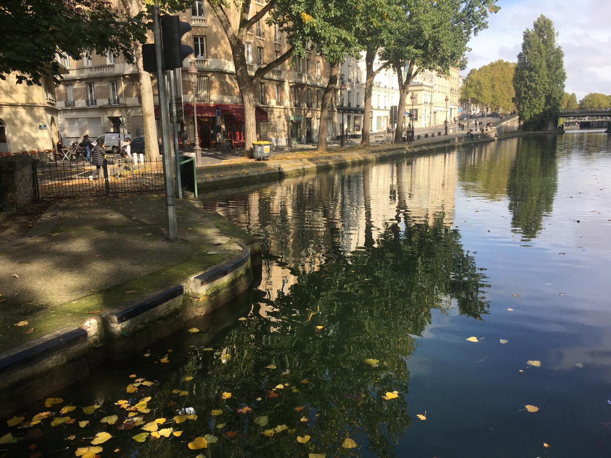 Appartement A Paris, Au Bord De L'eau