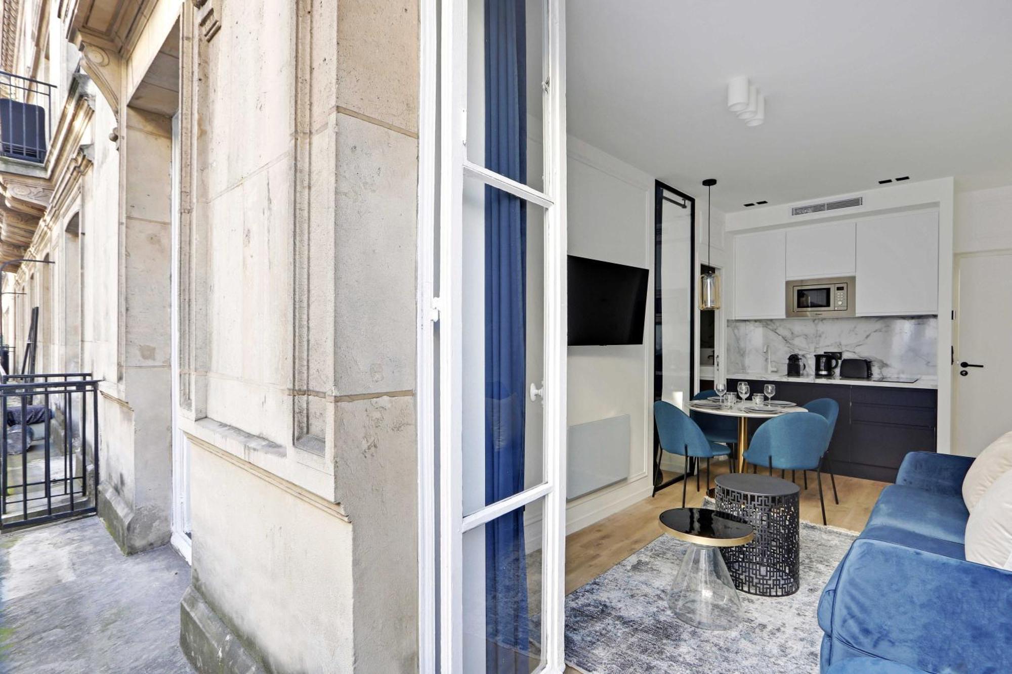 Apartment Luxury In The Heart Of - 1br-4p - Bourse