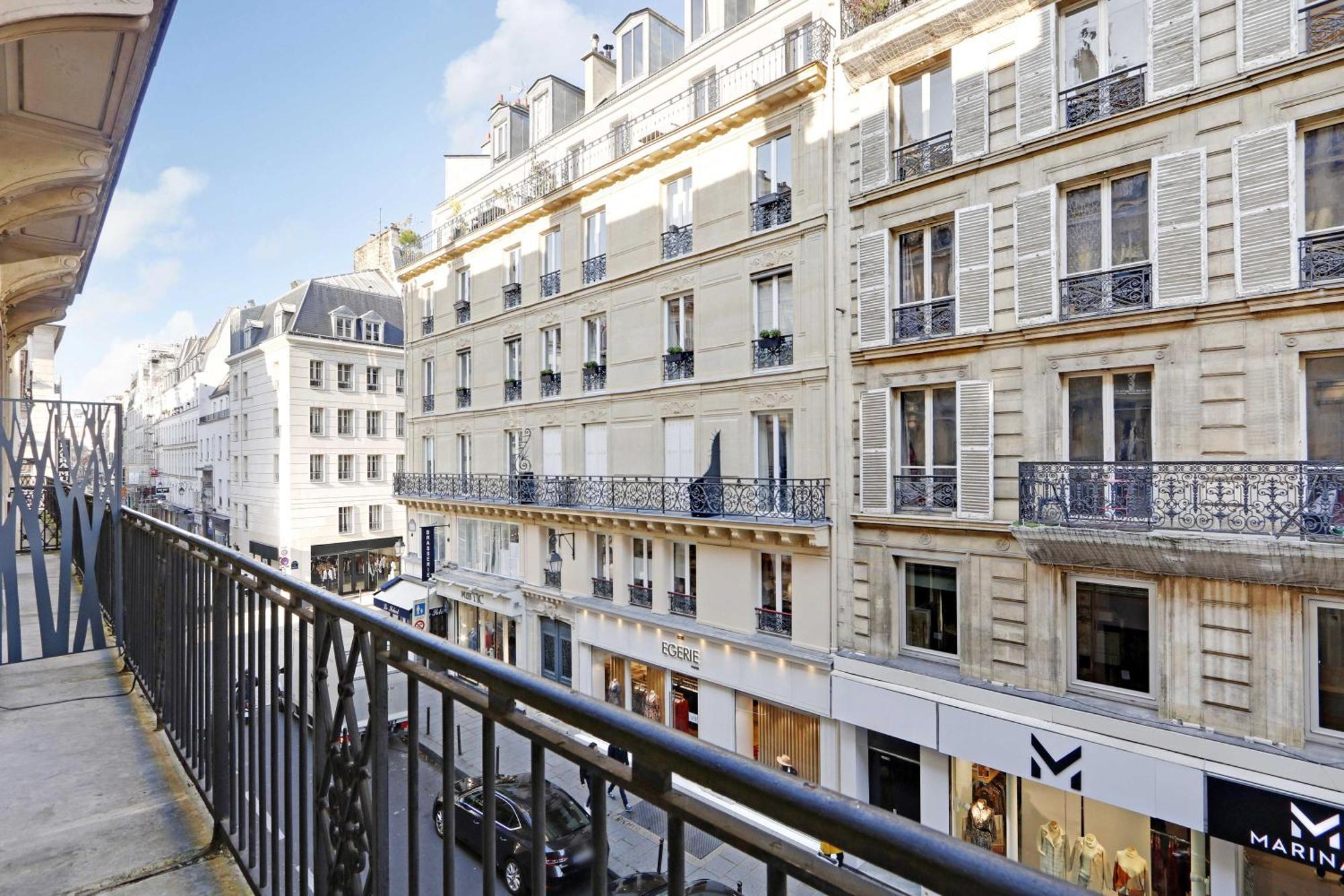 Luxury In The Heart Of - 1br-4p - Bourse