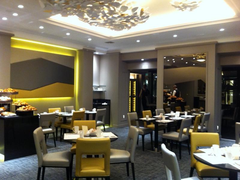 California Hotel 4*
