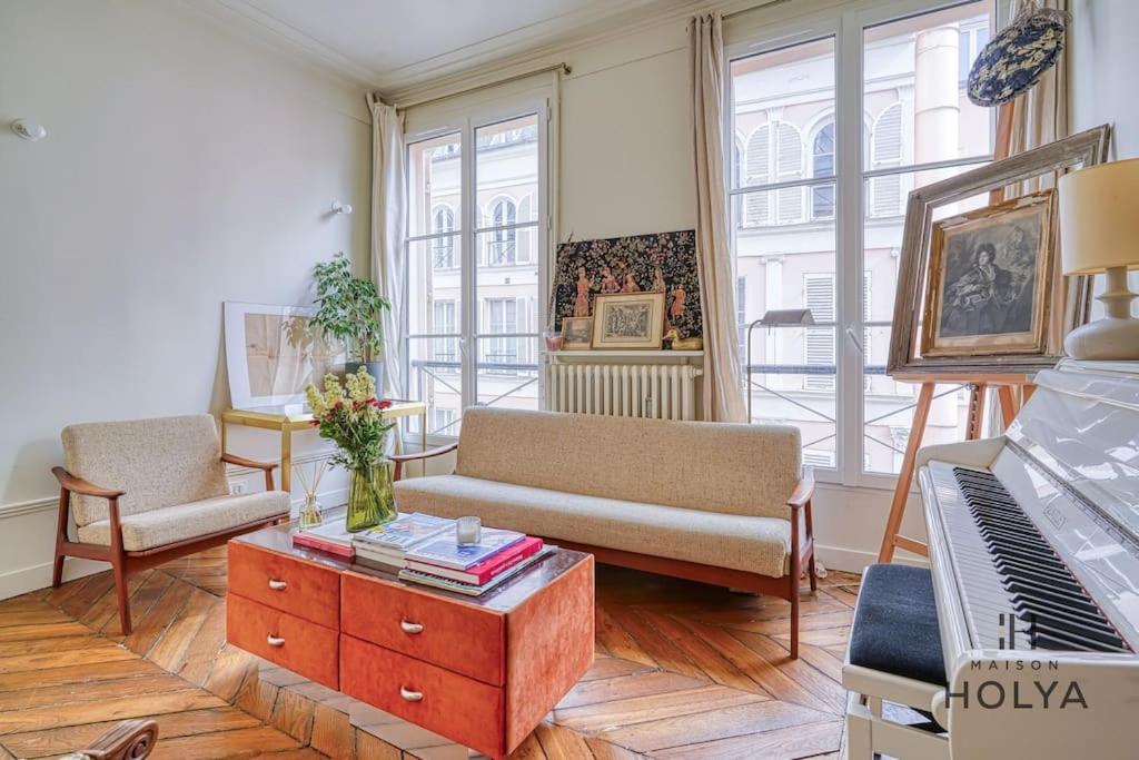 Charmant 2 Pieces Au Coeur De Faubourg-montmartre - 182c Appartement