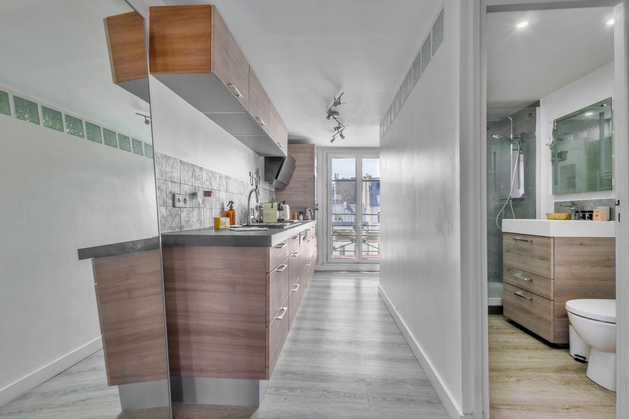 Faubourg St Martin - Canal Saint Martin Chaleureux Apartment Paris