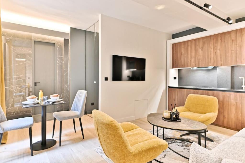 Magnifique #miromesnil #monceau #paris Apartment Paris