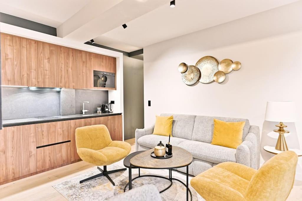 Apartment Magnifique #miromesnil #monceau #paris