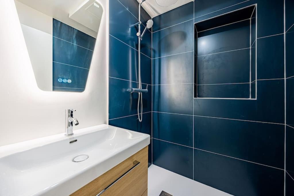 8pers # 3 Bedrooms # Pereire # 17 *