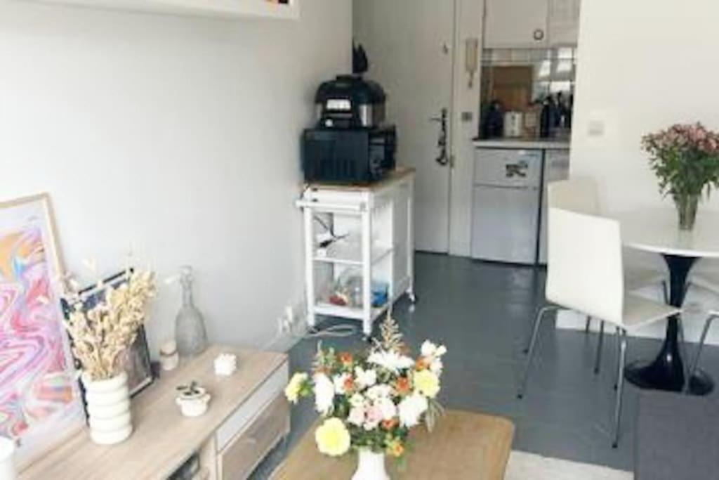 Apartment Cosy Et Confortable Paris