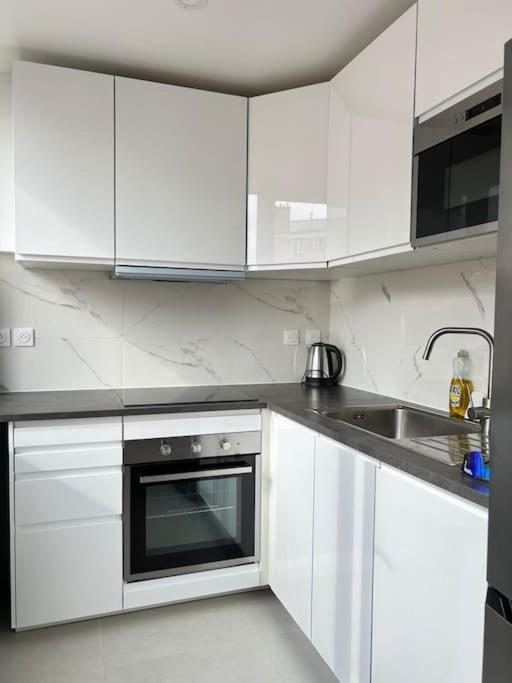 Spacious Near Carre De Baudouin Bua *