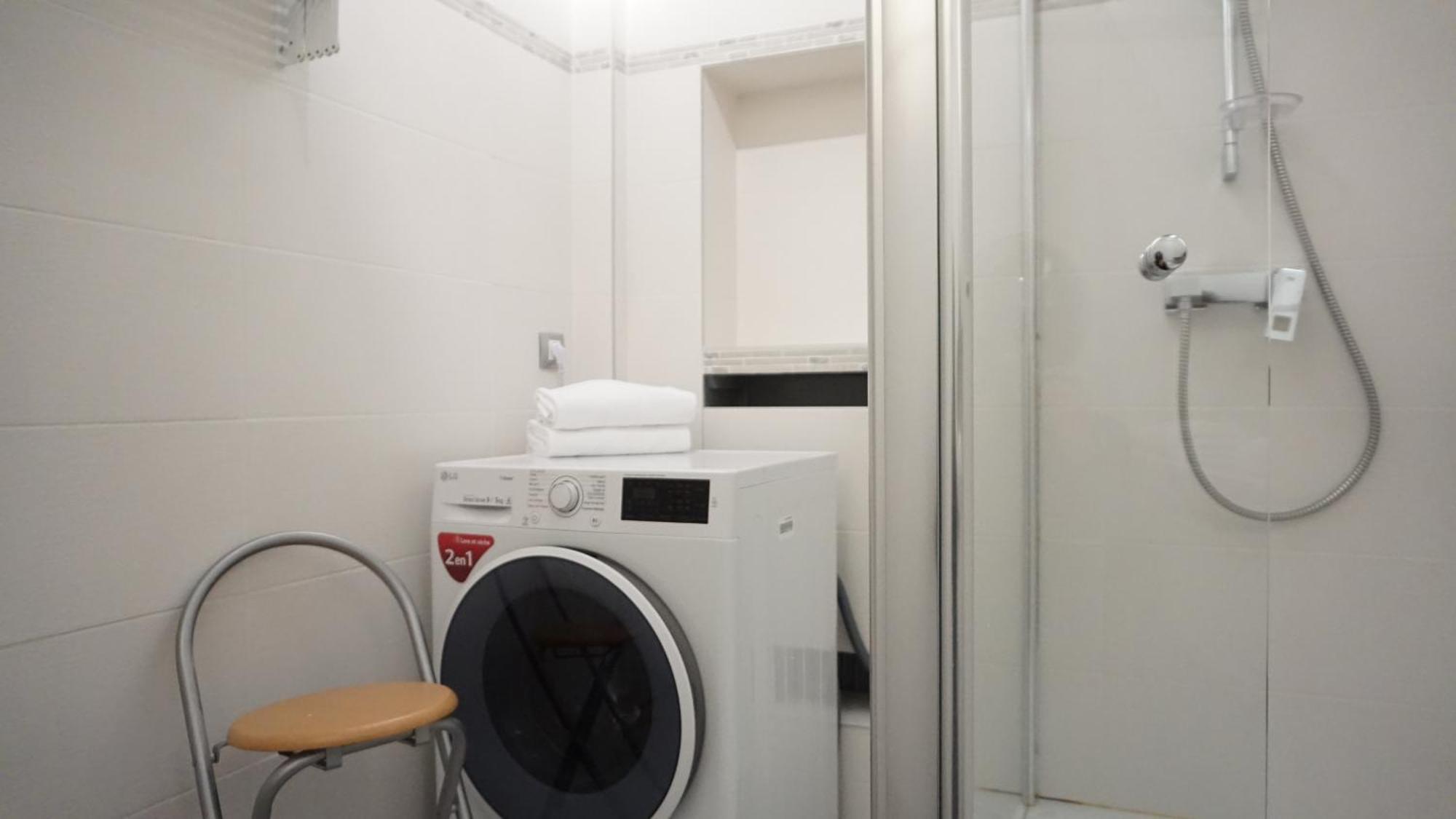 Appartement Rue Yvon Villarceau - 16 *