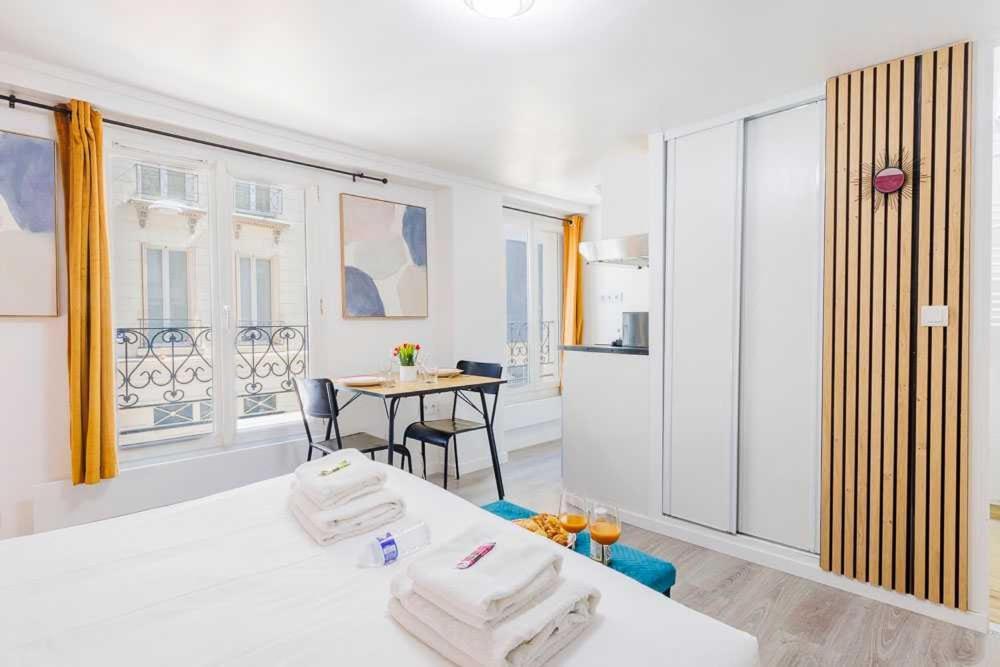 Cozy Studio St Michel Luxembourg * Paris