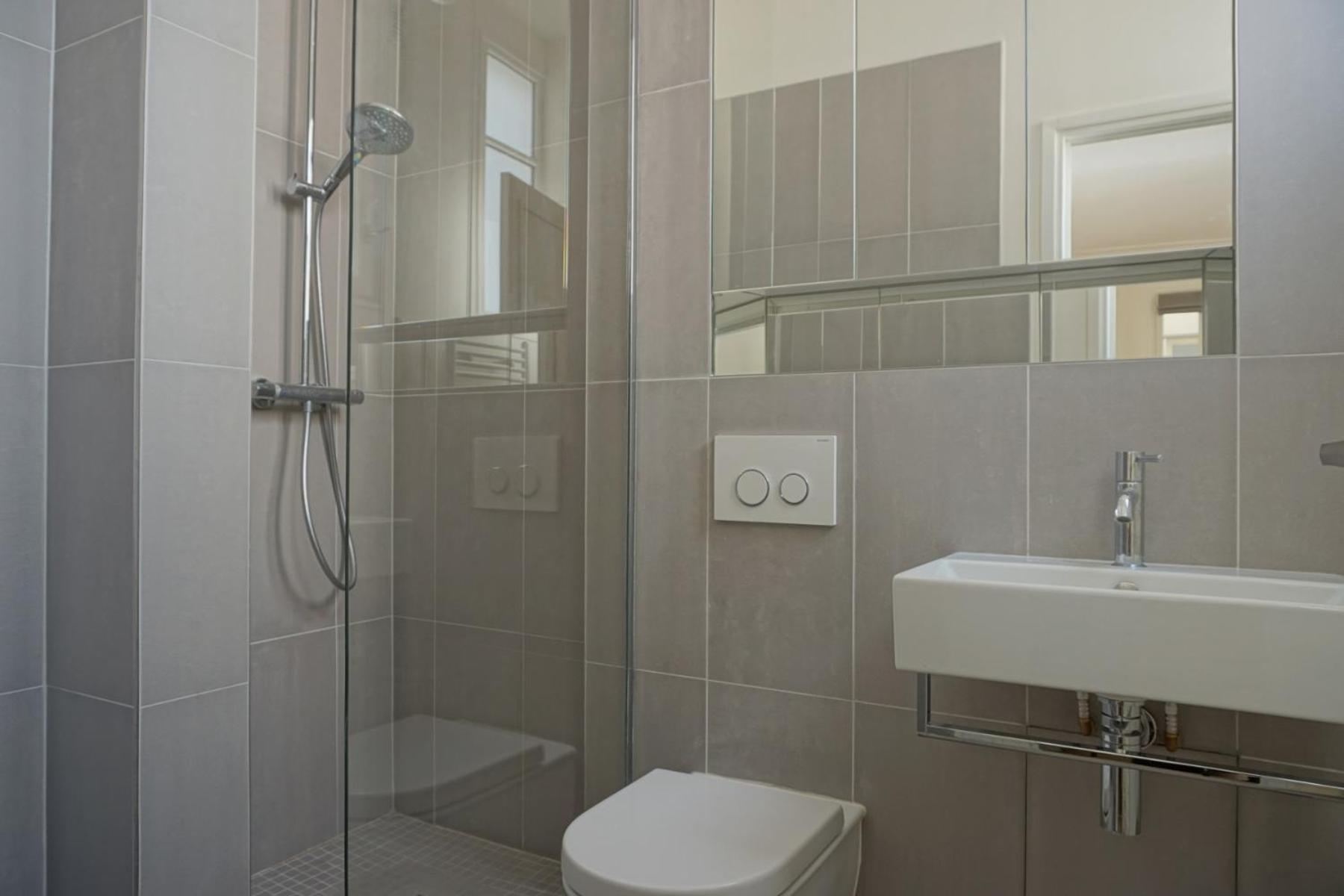 Rue Chateaubriand - 8 Apartment Paris