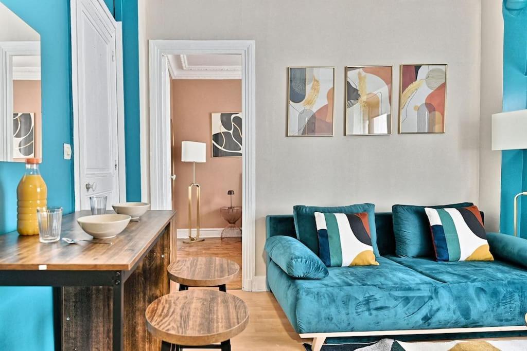 Cosy Et Colore Au Coeur De Apartment