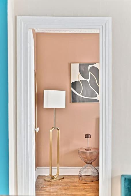 Cosy Et Colore Au Coeur De Apartment