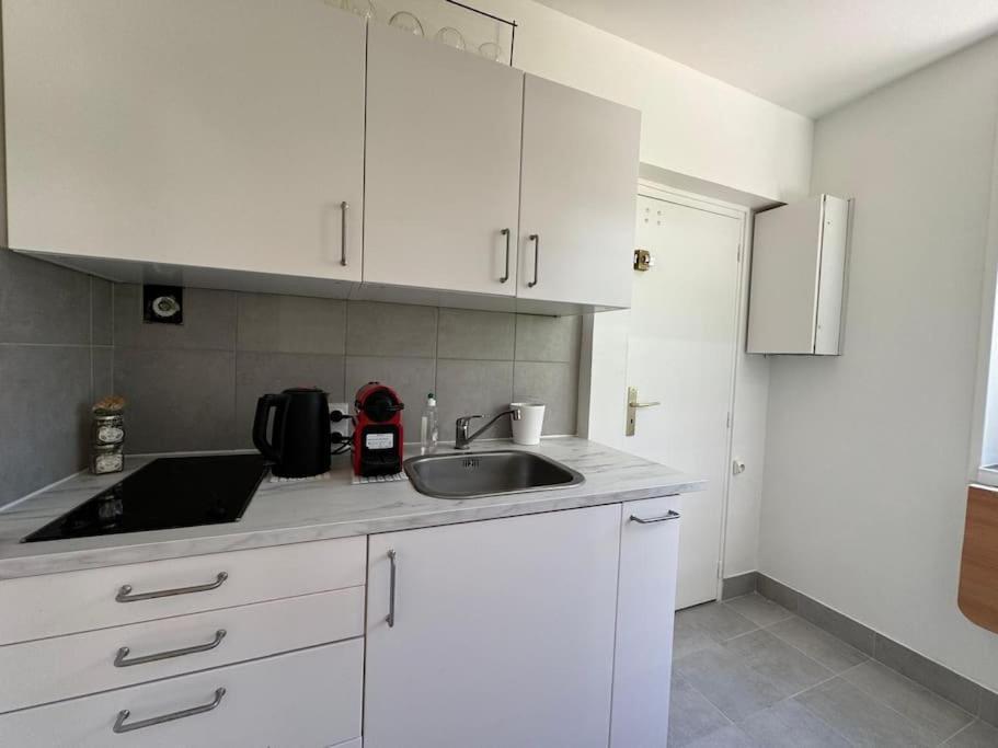 Stylish 1br With Peaceful Garden In 18th District