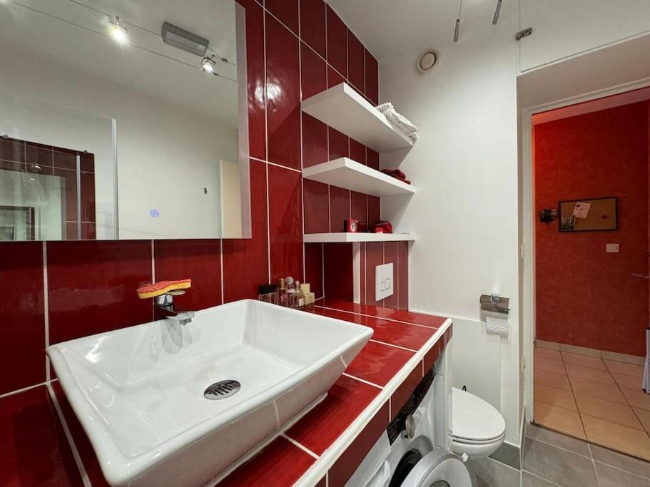 Stylish 1br With Peaceful Garden In 18th District * Paris