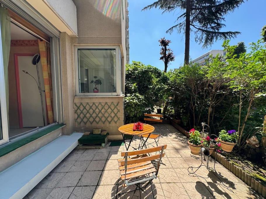 Apartment Stylish 1br With Peaceful Garden In 18th District