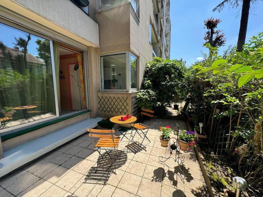 Stylish 1br With Peaceful Garden In 18th District Apartment *