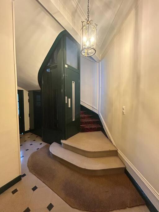 Appartement 3 Pieces Dans Le Coeur Du 16e *