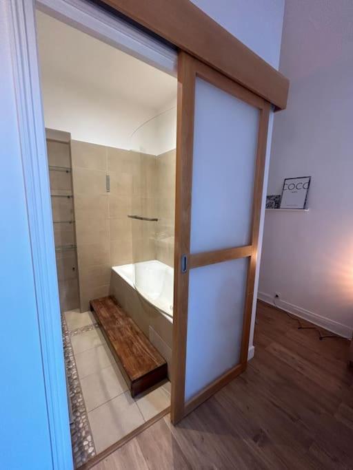 3 Pieces Dans Le Coeur Du 16e Appartement