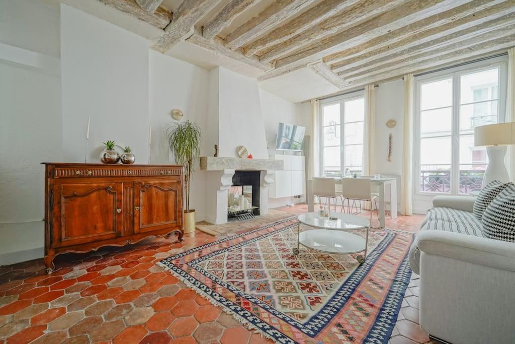 2 Bedroom With The Location Of In 2nd Arr Apartment