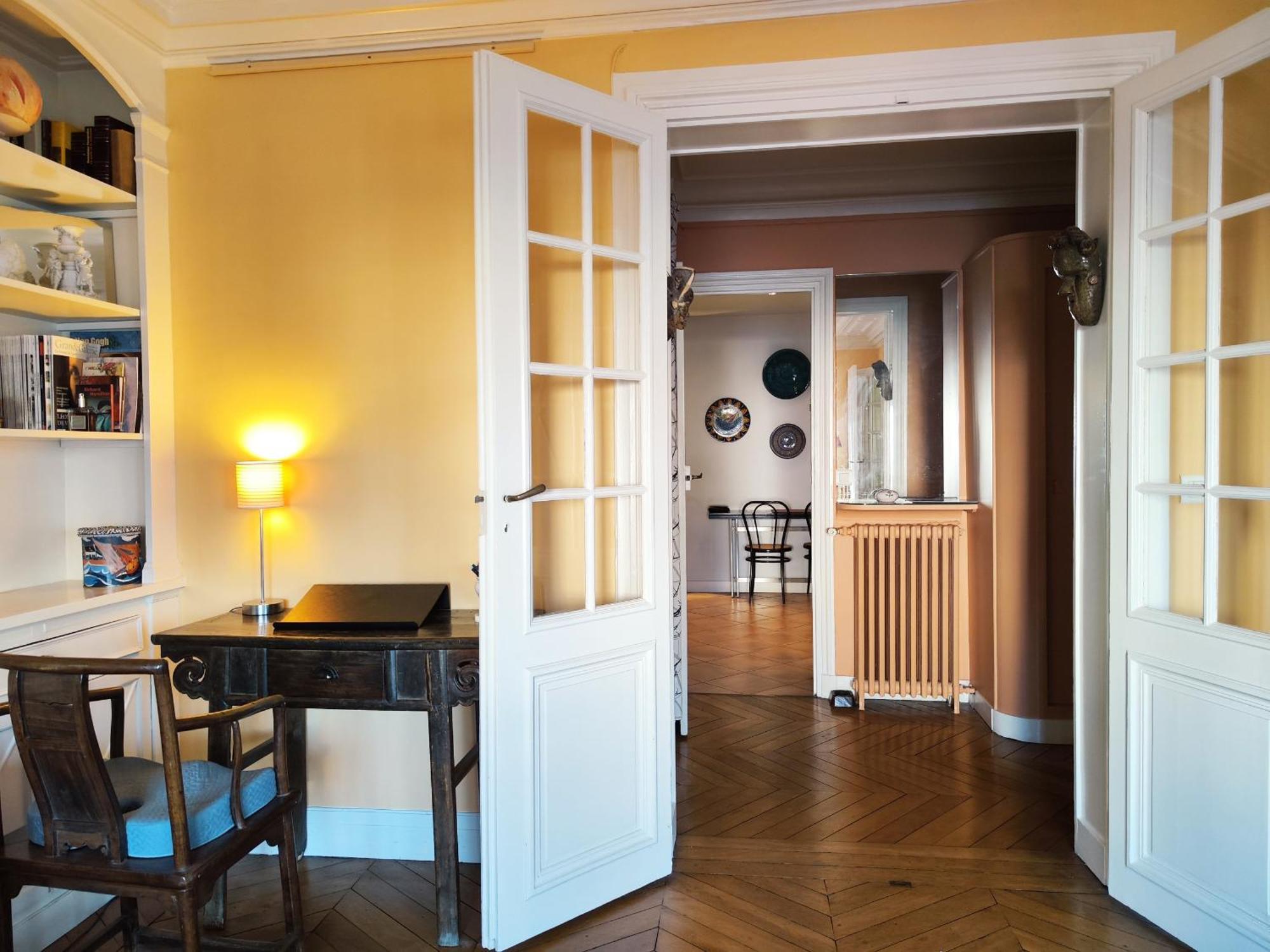 Rue Faustin Helie - 16 *