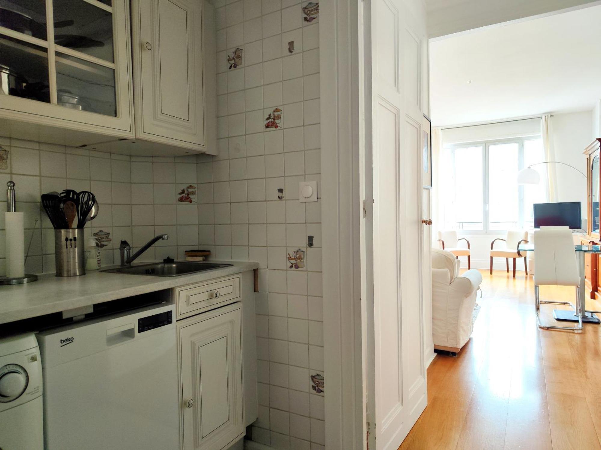 Avenue Franklin Roosevelt - 8 Apartment