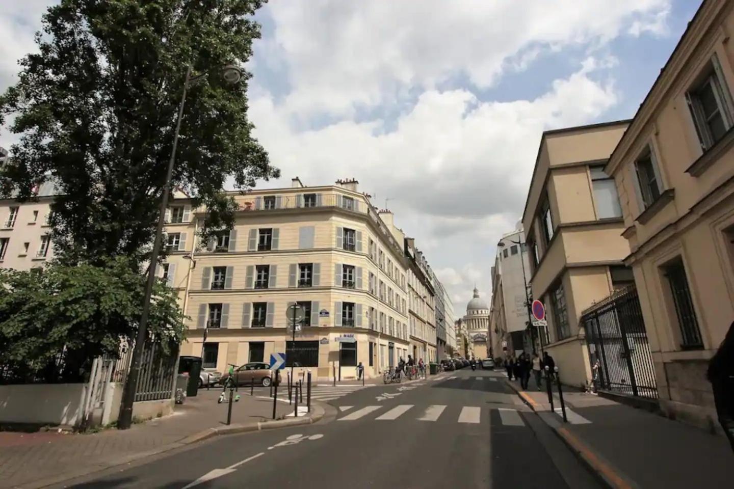 5 Au Dernier Etage Apartment *