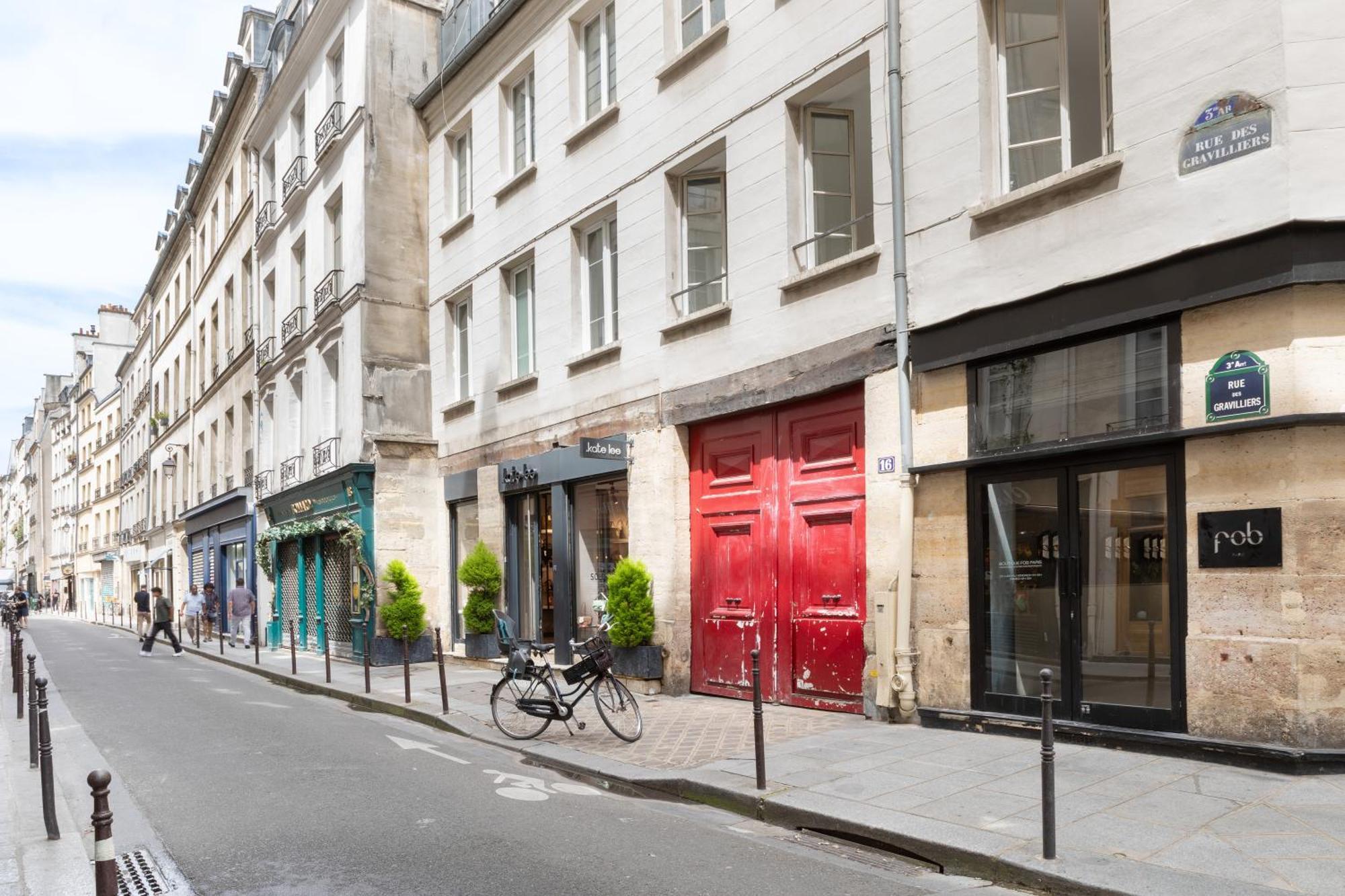 Pick A Flat's In Le Marais - Rue Des Gravilliers * Paris