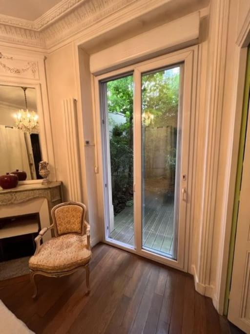 Grande Privee Sur Jardin Arbore Séjour chez l'habitant