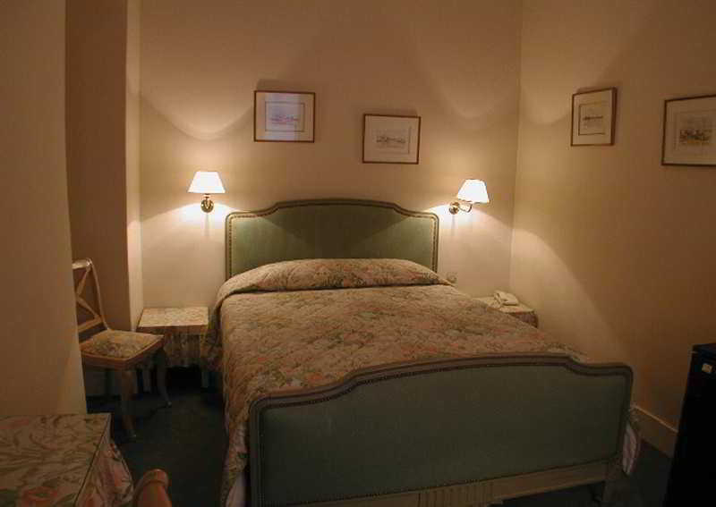 Hotel Makom Pereire 3*
