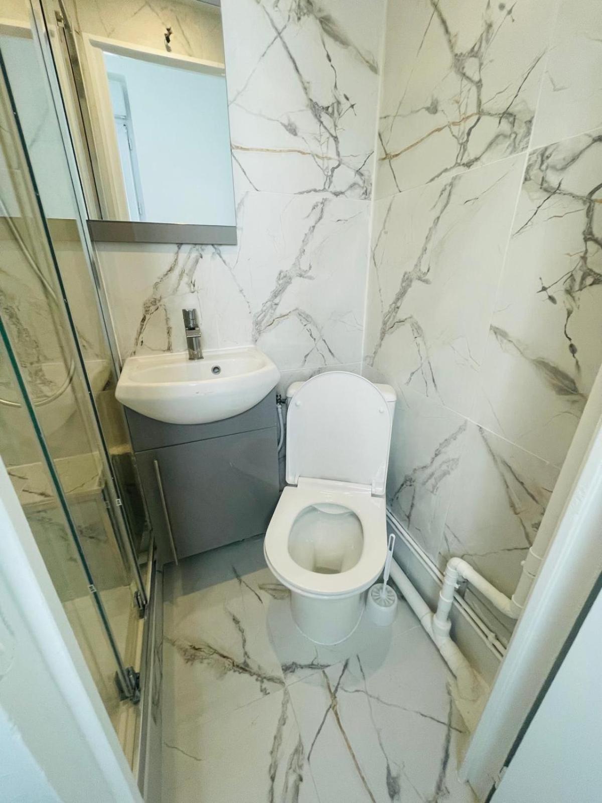 Apartment F2 - Pantheon - Jardin Du Luxembourg - Cathedrale Notre-dame De - Quartier Touristique - 4 Pers Paris