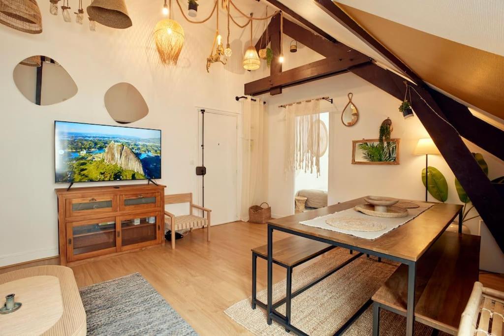 Apartment Bourgon Flat *