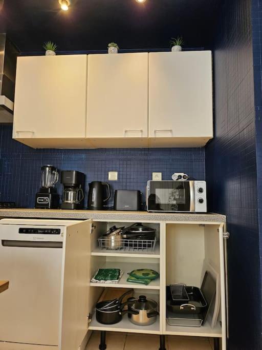 5 Personnes People Max Appartement Paris