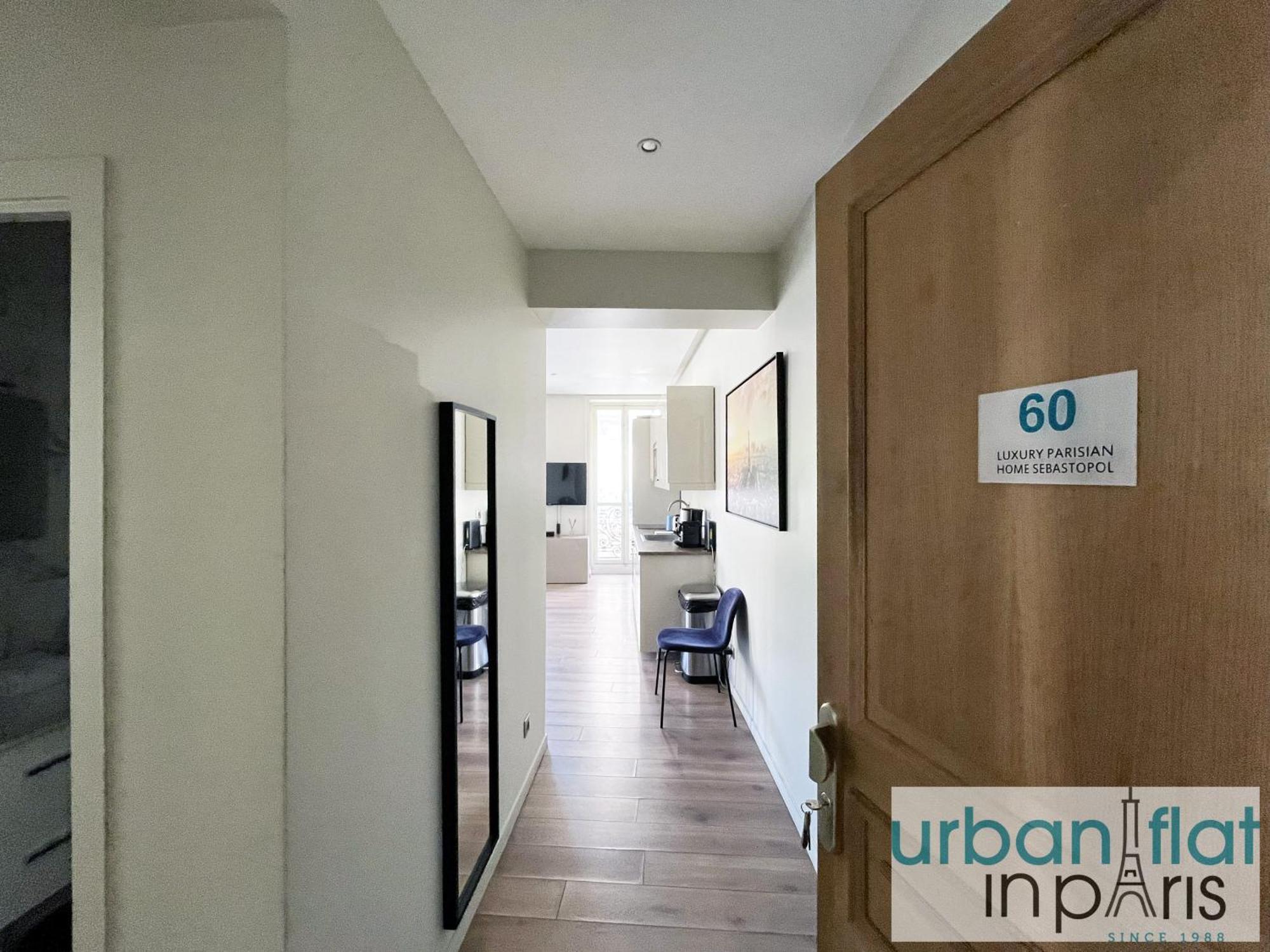 Apartment Urban Flat 60 - Sublime Parisian Flat In *