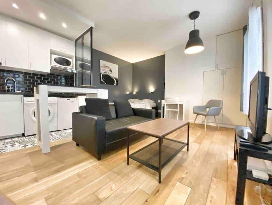 Charming Flat In Montmartre Apartment Paris
