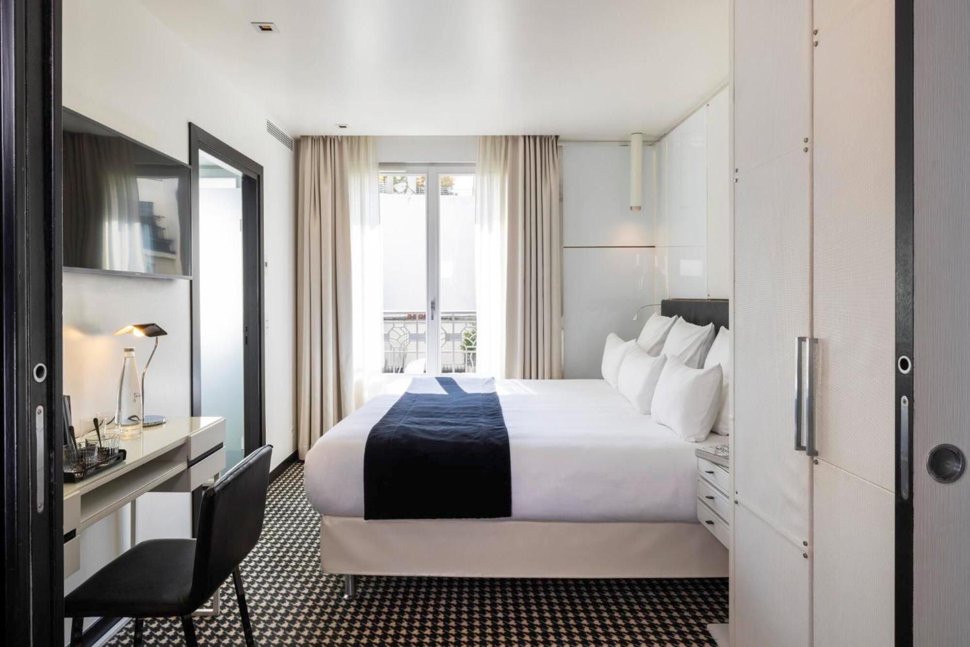 Felicien & Hotel Paris