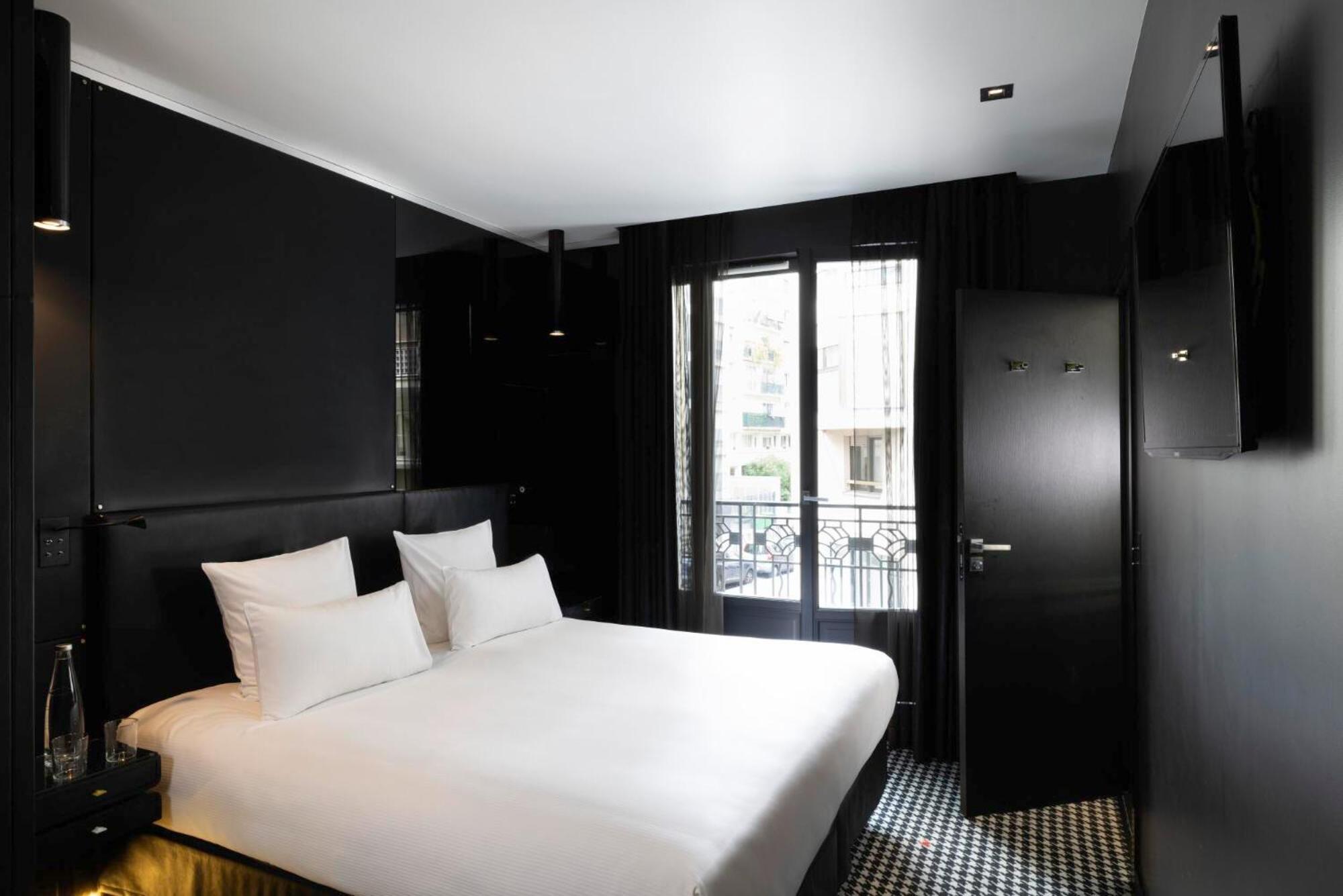 Felicien & 4* Paris