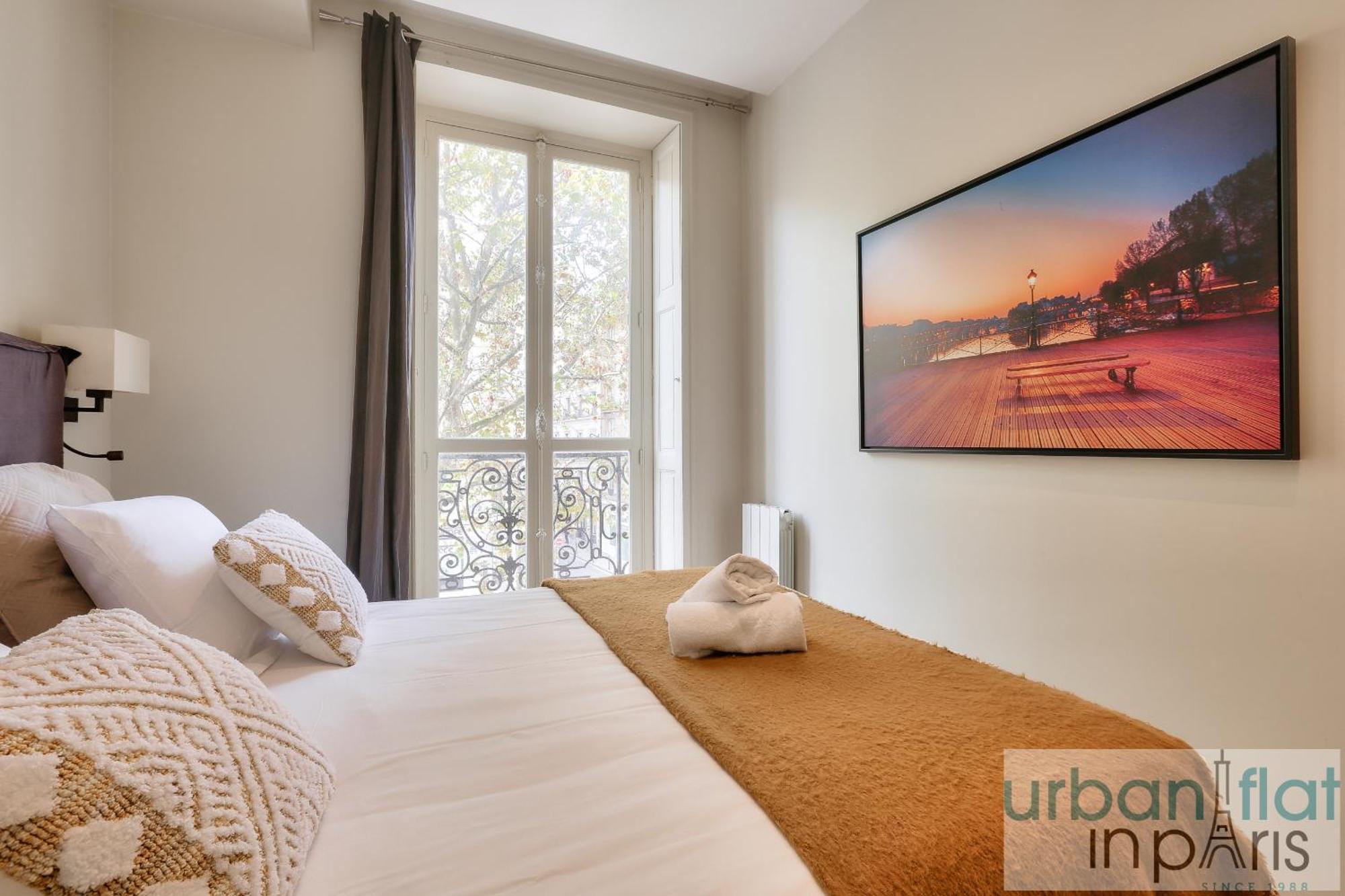 60-luxury Parisian Sebastopol Apartment *