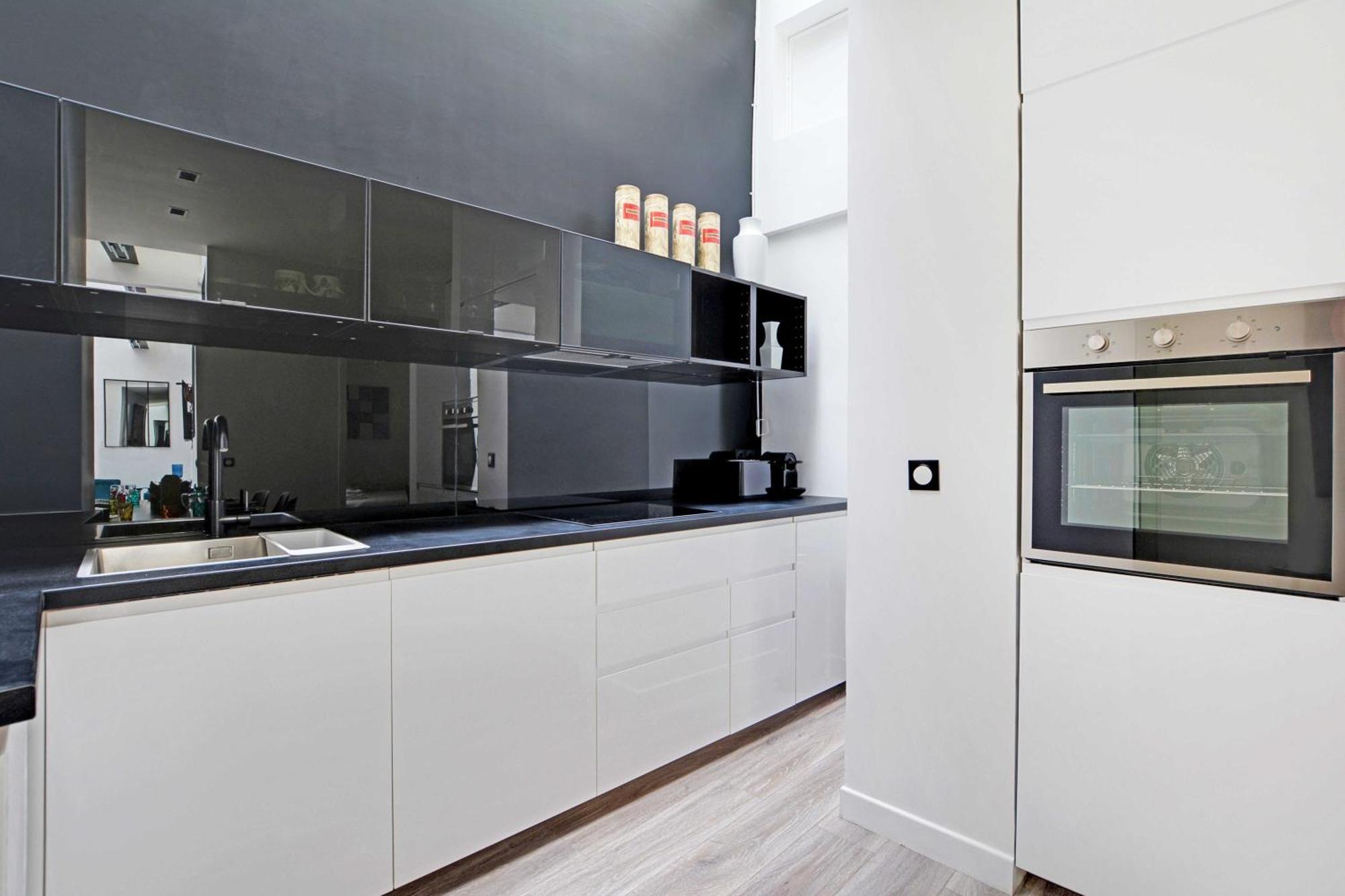 Apartment Superb With Hammam -4br-12p- Bastille