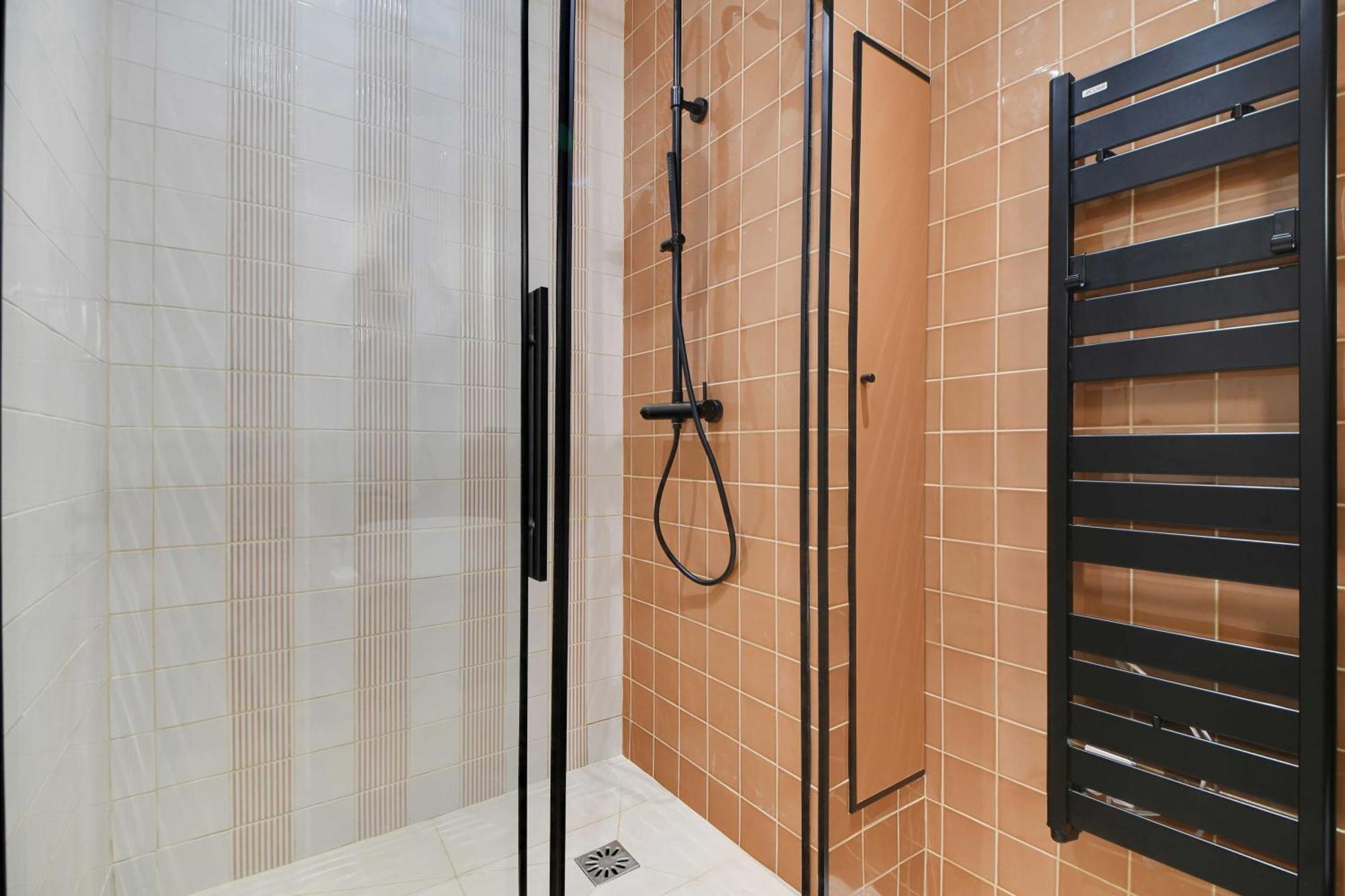 Superb -1br-4p- Montmartre Apartment