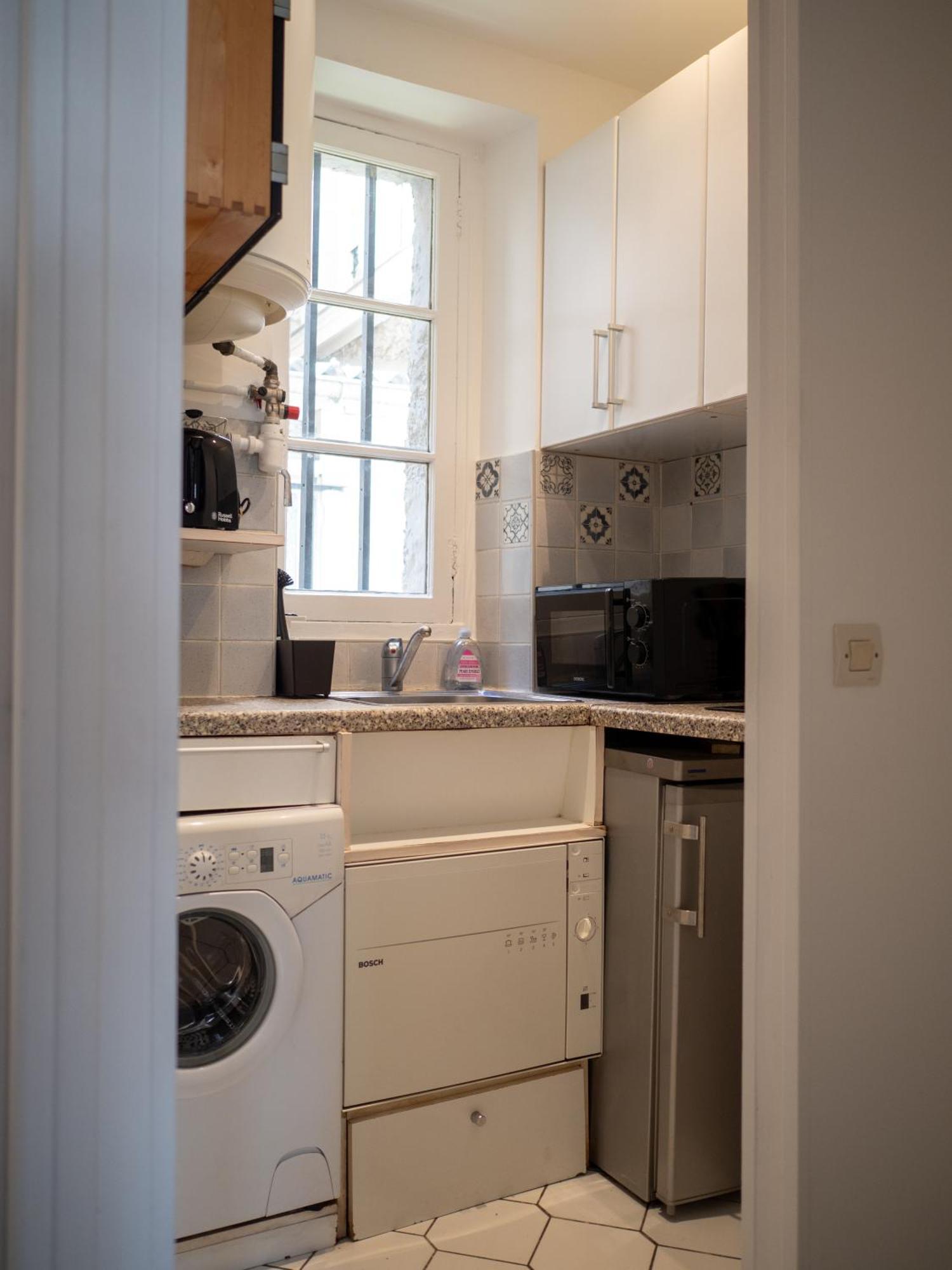 A 5 Mins Tour Effeil Apartment Paris