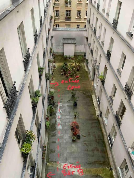 Apartment Beau 2p Au Pied De Montmartre